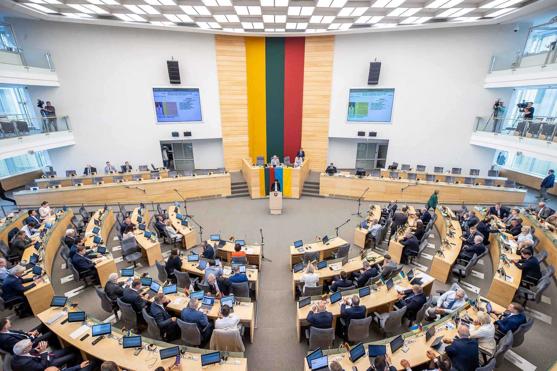 Lithuania Announces Controversial Coalition Agreement with Antisemitic Party